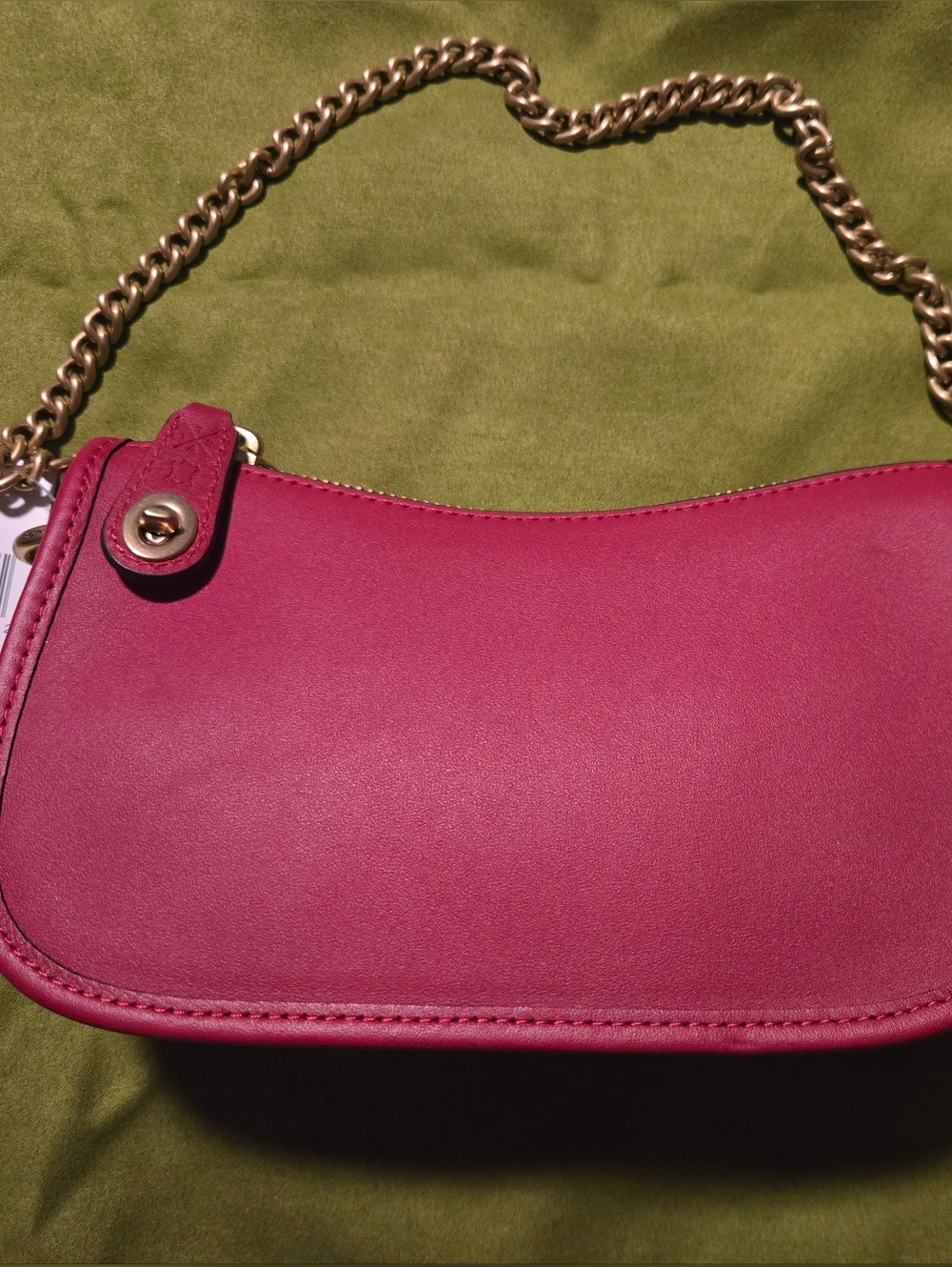 Coach Ruby Swinger 20 - Picture 2 of 4